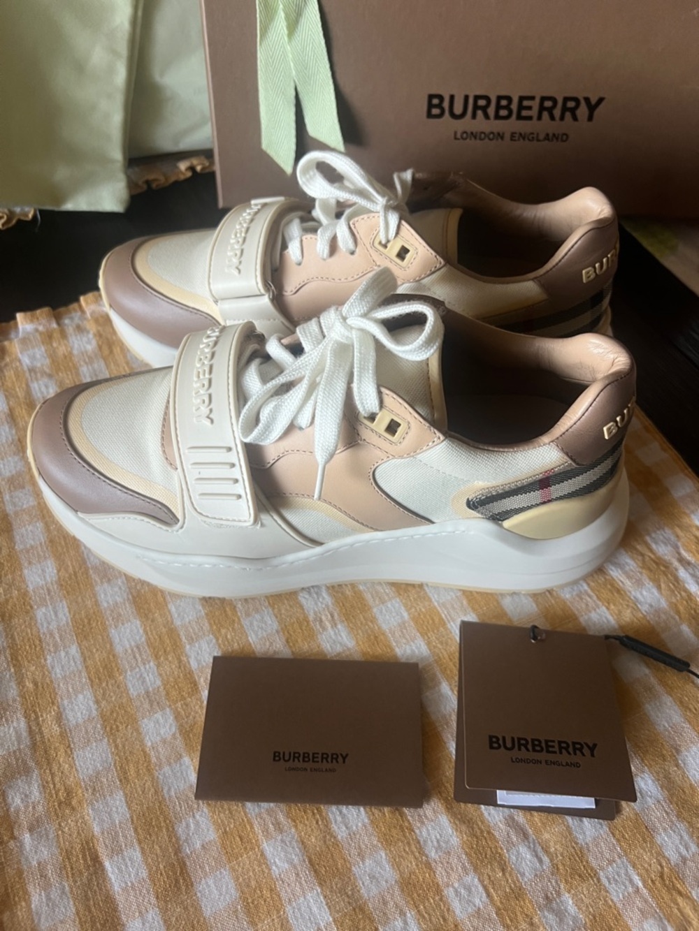 NWT Burberry Cream, Beige & Tan Low-Top Sneakers with Signature Check. - Picture 2 of 11